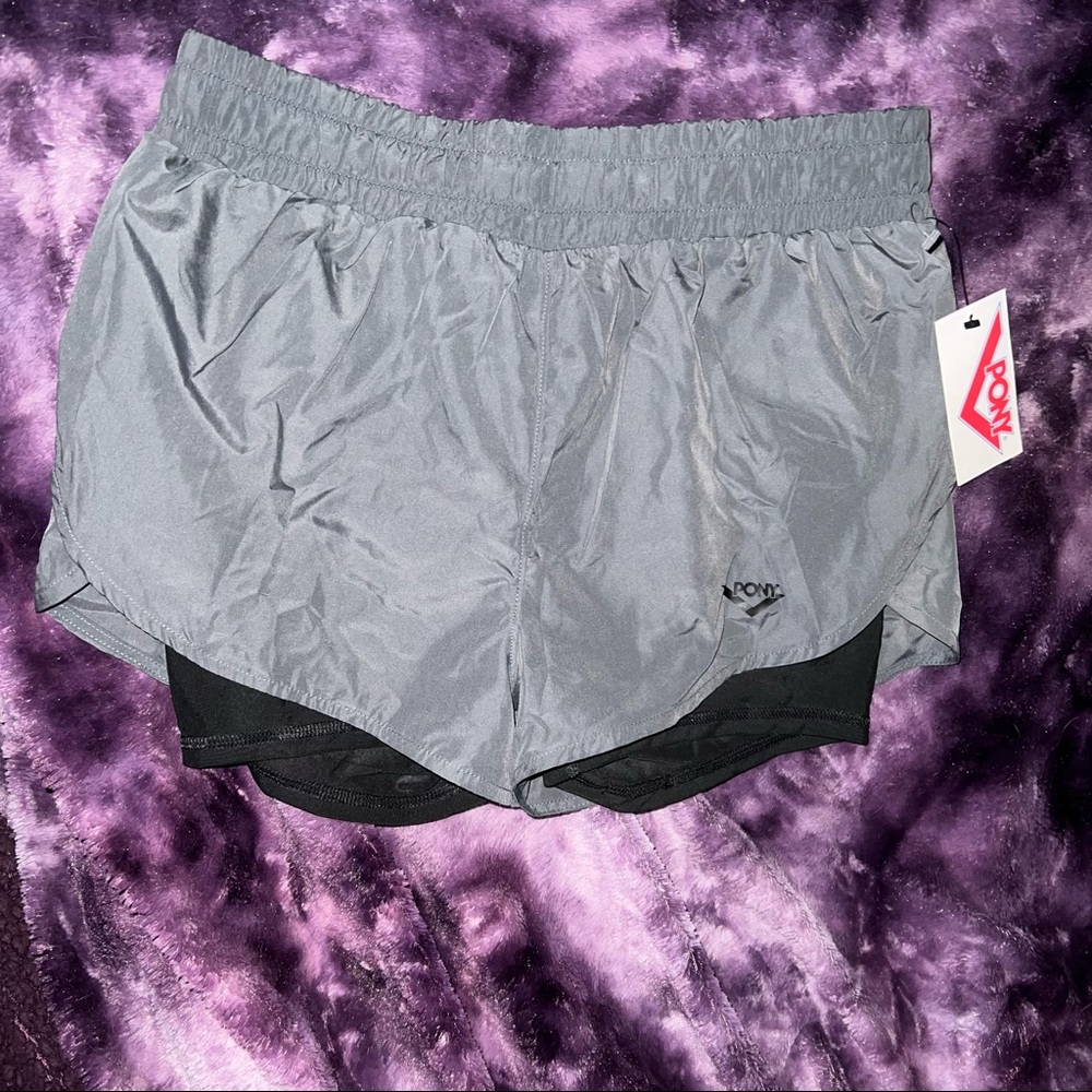 Pony Women’s Medium Running shorts w/Spandex Underneath Gray Black Activewear
